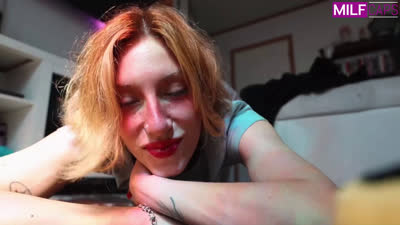 Elle Marz – Caught Mommy Stretching
