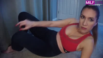 Linablackly – Yoga Mommy Wants To Fuck Son