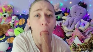MissKittyLyn – Dad Gets A Blowjob And Fucks My Ass