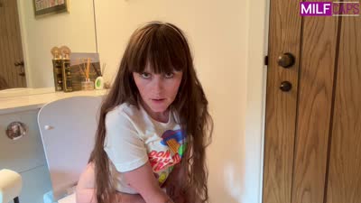 Sydney Harwin – Stepsister Fuck Before Dinner
