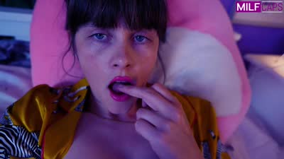 Sydney Harwin – Wtf Mommy