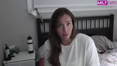 Yogabella – Mommy Shows Her Love